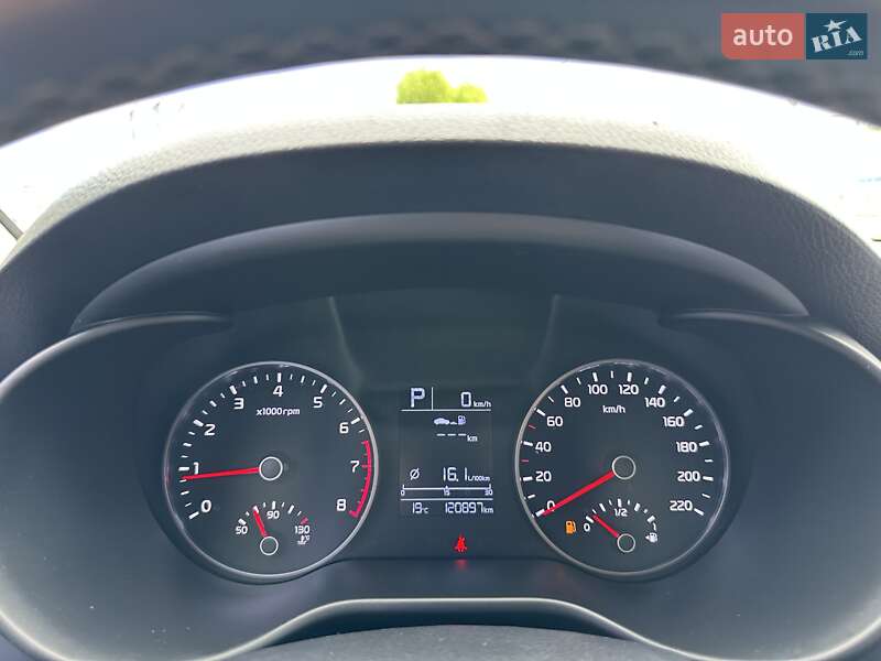 Седан Kia Rio 2018 в Киеве