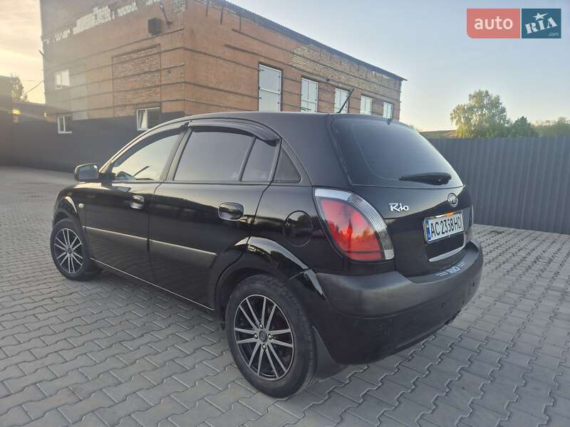 Хэтчбек Kia Rio 2007 в Днепре