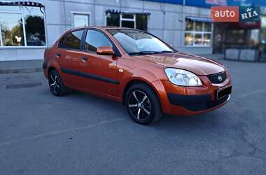 Седан Kia Rio 2007 в Запоріжжі