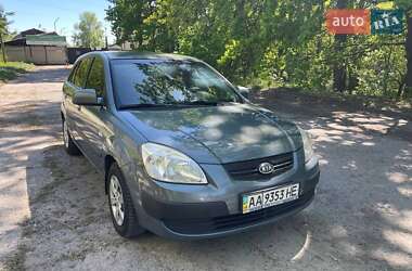 Хетчбек Kia Rio 2008 в 