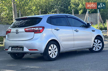 Хэтчбек Kia Rio 2012 в 