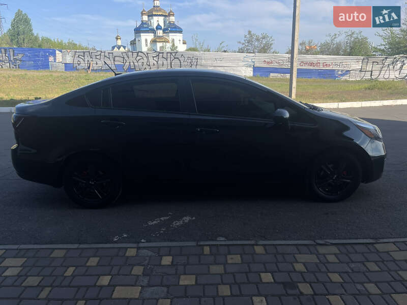 Седан Kia Rio 2011 в Кривому Розі