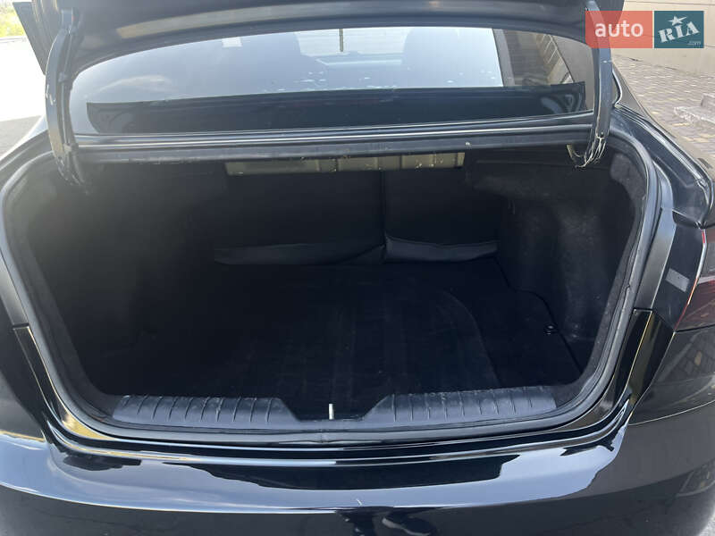Седан Kia Rio 2011 в Кривому Розі
