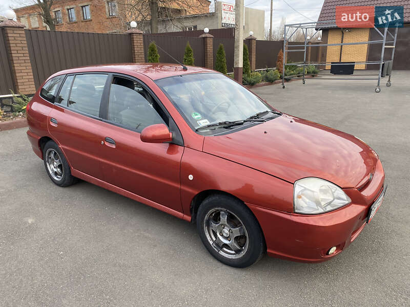 Хэтчбек Kia Rio 2005 в Благовещенском