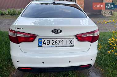 Седан Kia Rio 2013 в 