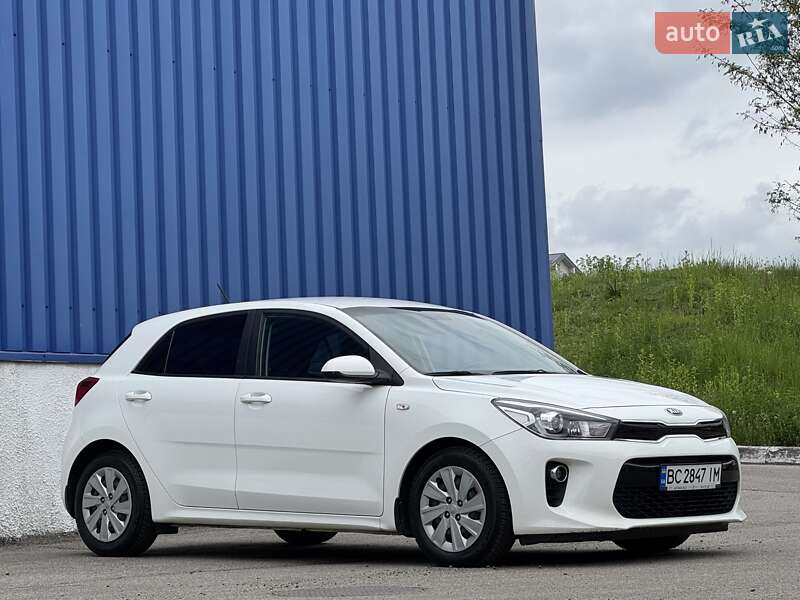 Хетчбек Kia Rio 2017 в Львові