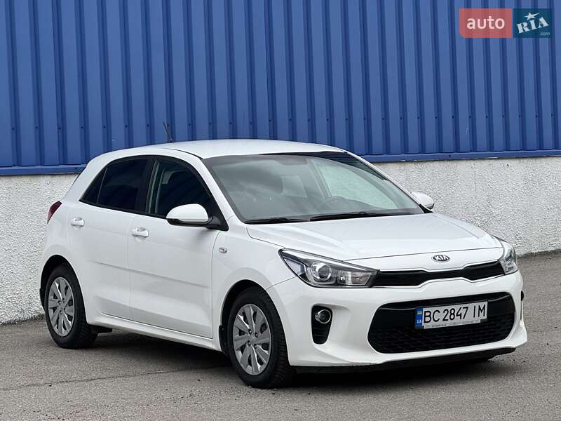 Хетчбек Kia Rio 2017 в Львові