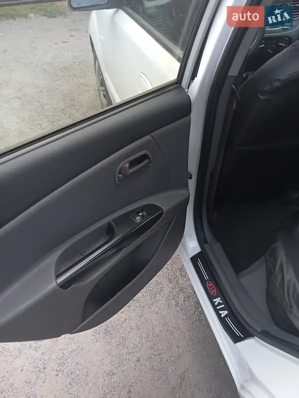 Kia Rio 2011 VIN KNADG411AC6861757 фото оголошення 7 з 45
