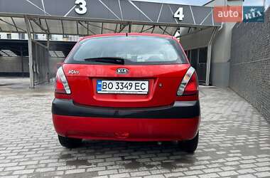 Хэтчбек Kia Rio 2009 в 