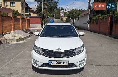 Хэтчбек Kia Rio 2012 в Киеве