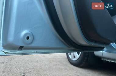 Хетчбек Kia Rio 2006 в 