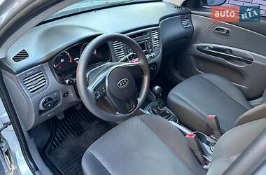 Седан Kia Rio 2011 в 