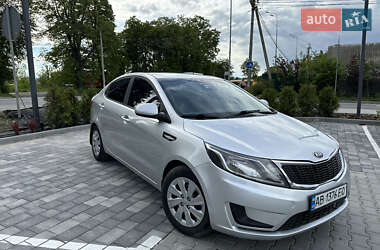 Седан Kia Rio 2013 в 