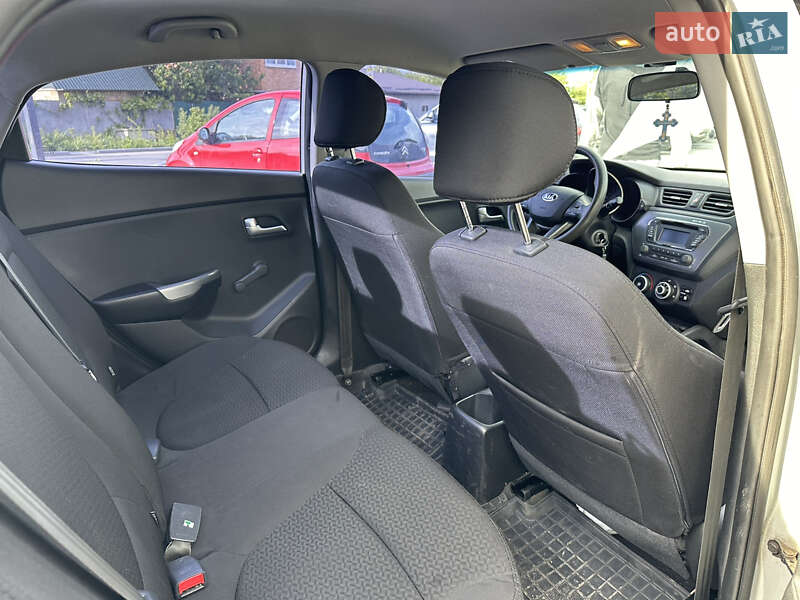 Седан Kia Rio 2013 в Виннице