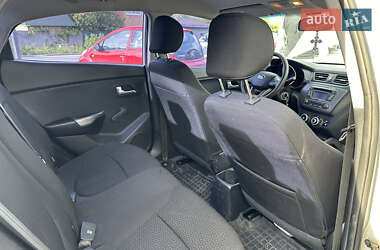 Седан Kia Rio 2013 в 