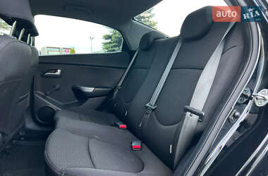 Седан Kia Rio 2013 в 