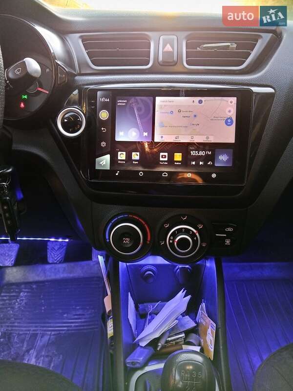 Седан Kia Rio 2012 в 