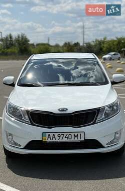 Хэтчбек Kia Rio 2012 в Киеве