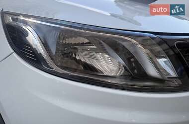 Хэтчбек Kia Rio 2012 в 