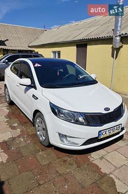 Седан Kia Rio 2013 в Харькове