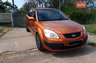 Седан Kia Rio 2007 в Запоріжжі