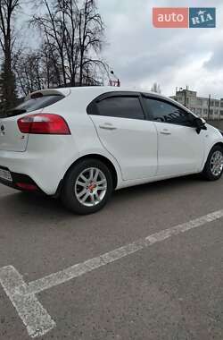 Хэтчбек Kia Rio 2011 в Харькове
