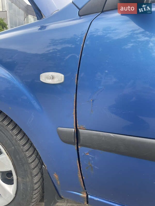 Седан Kia Rio 2007 в Львові