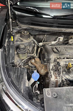 Седан Kia Rio 2013 в 
