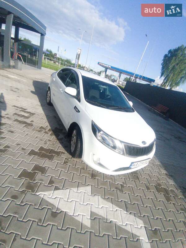 Седан Kia Rio 2012 в Белой Церкви