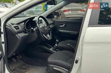 Седан Kia Rio 2013 в 