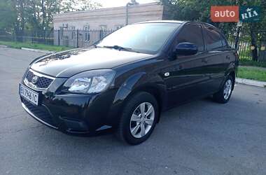 Седан Kia Rio 2011 в Полтаві