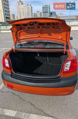 Седан Kia Rio 2008 в 