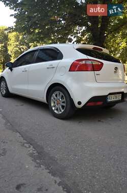 Хэтчбек Kia Rio 2011 в Харькове
