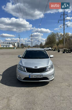 Седан Kia Rio 2012 в Полтаві