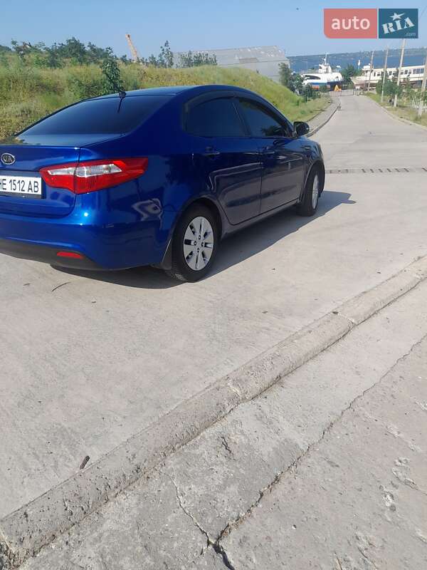 Седан Kia Rio 2012 в Миколаєві