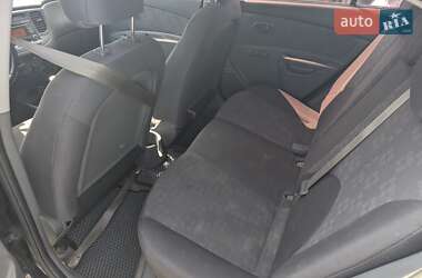 Хэтчбек Kia Rio 2009 в 