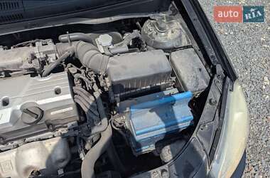 Хэтчбек Kia Rio 2009 в 