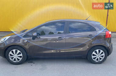 Хетчбек Kia Rio 2012 в 