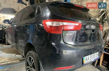Хэтчбек Kia Rio 2012 в Киеве