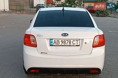 Седан Kia Rio 2011 в 