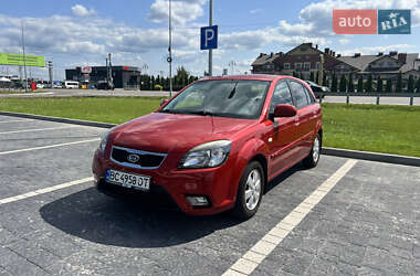Хэтчбек Kia Rio 2010 в Львове
