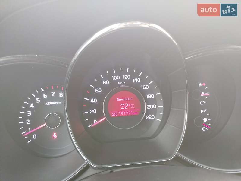 Седан Kia Rio 2011 в Киеве