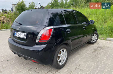 Хетчбек Kia Rio 2010 в 