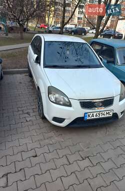 Хетчбек Kia Rio 2010 в Києві
