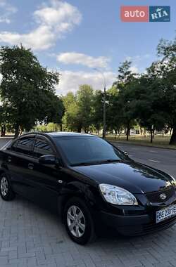 Седан Kia Rio 2008 в Великой Александровке