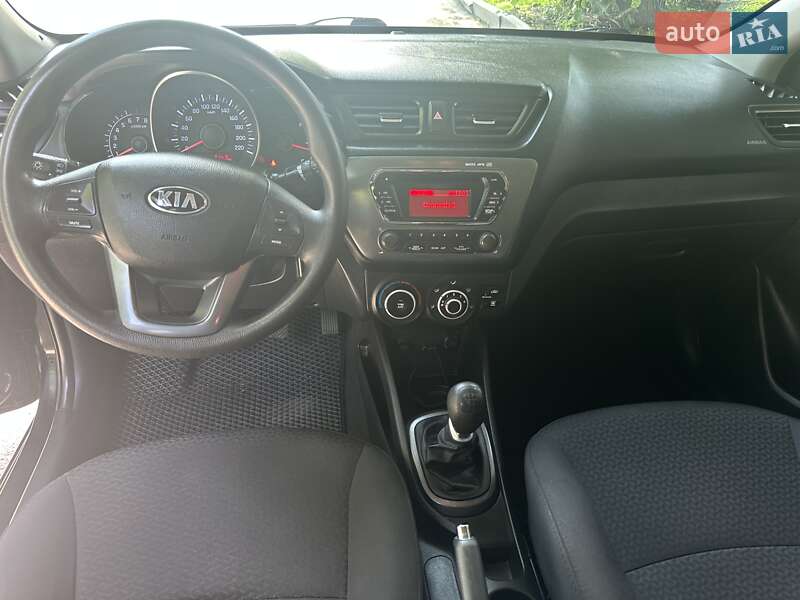 Седан Kia Rio 2013 в Коростишеві