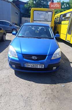 Хэтчбек Kia Rio 2006 в Одессе