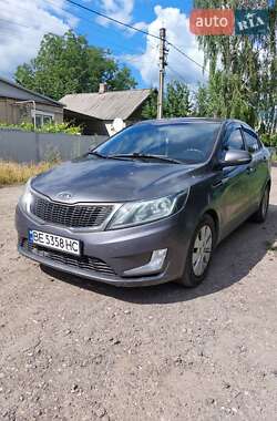 Седан Kia Rio 2013 в Славянске