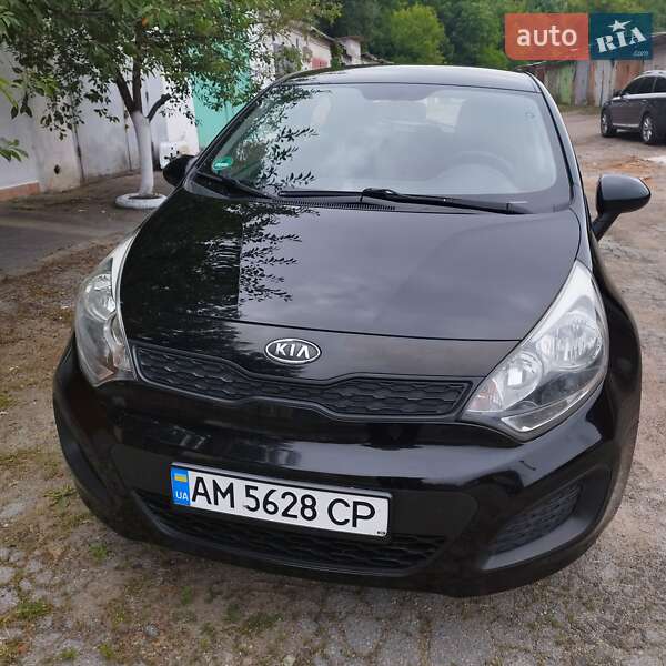 Хэтчбек Kia Rio 2012 в Житомире