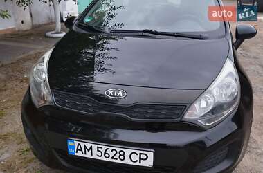 Хэтчбек Kia Rio 2012 в 